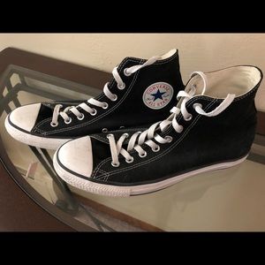 Converse Chuck Taylor Hightops/Unisex size